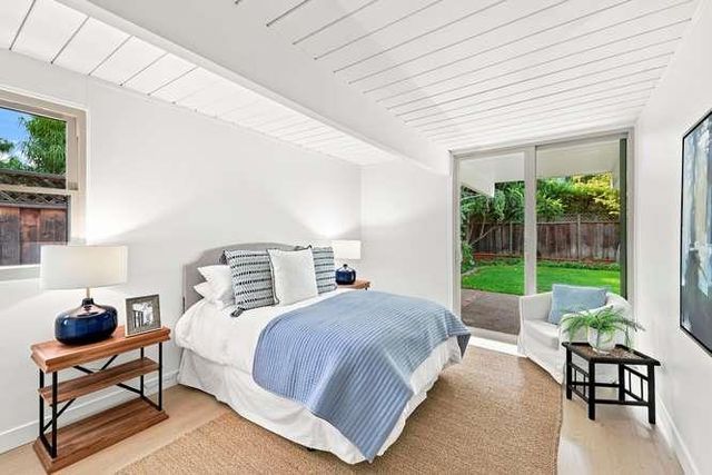 724 Ames Avenue, Palo Alto, CA 94303