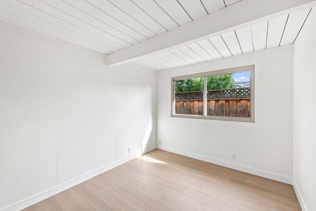 724 Ames Avenue, Palo Alto, CA 94303