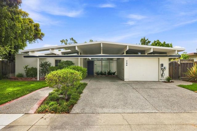 724 Ames Avenue, Palo Alto, CA 94303