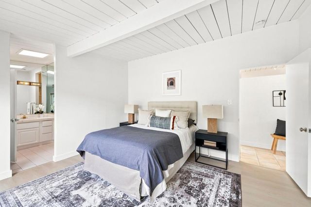 724 Ames Avenue, Palo Alto, CA 94303