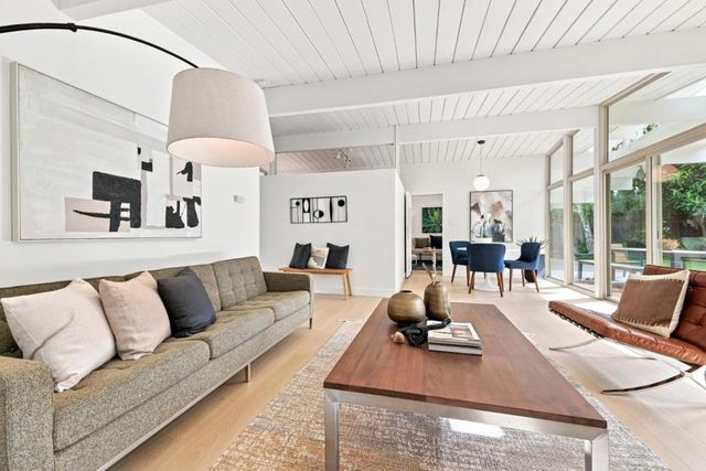 724 Ames Avenue, Palo Alto, CA 94303