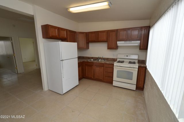 20 E Susana Street, Tucson, AZ 85756