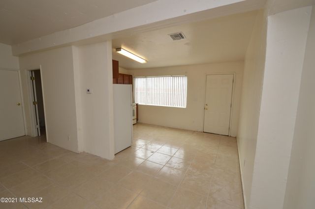 20 E Susana Street, Tucson, AZ 85756