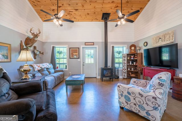 159 Sandy Lane, Rabun Gap, GA 30568