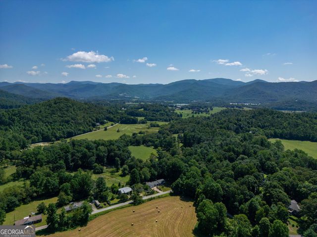 159 Sandy Lane, Rabun Gap, GA 30568