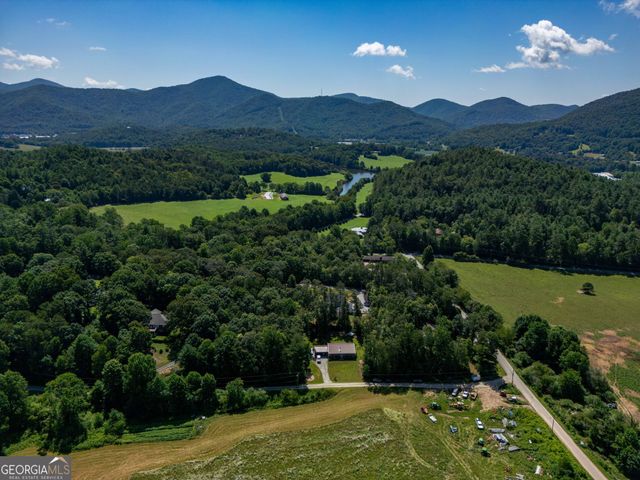 159 Sandy Lane, Rabun Gap, GA 30568