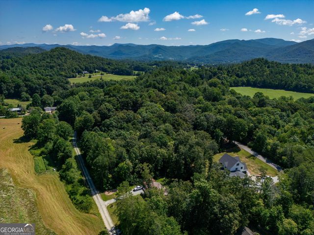 159 Sandy Lane, Rabun Gap, GA 30568