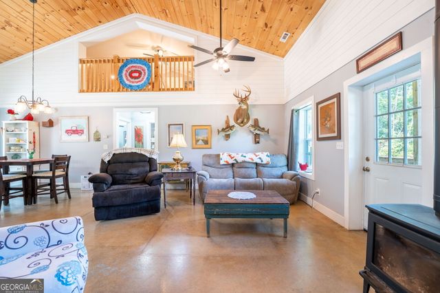159 Sandy Lane, Rabun Gap, GA 30568