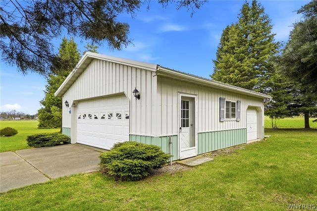 7359 Sisson Highway, Eden, NY 14075
