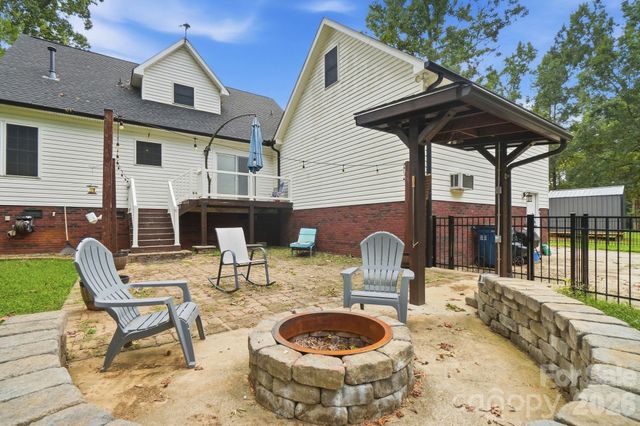 8866 Oldenburg Drive, Mount Pleasant, NC 28124