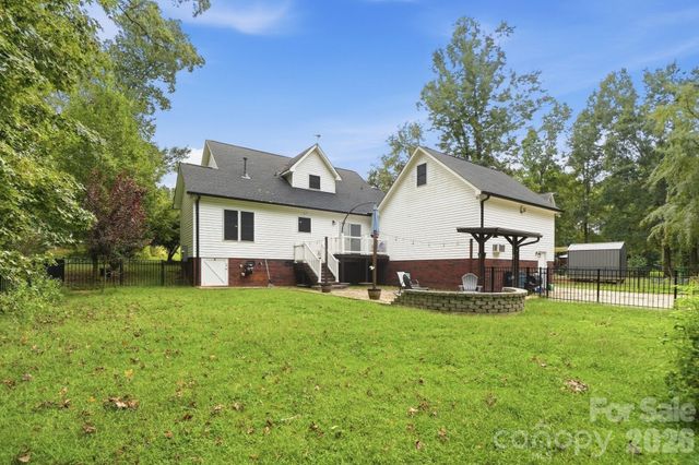 8866 Oldenburg Drive, Mount Pleasant, NC 28124