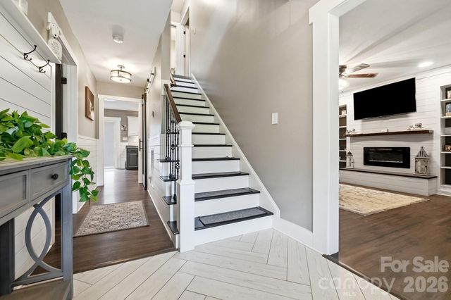 8866 Oldenburg Drive, Mount Pleasant, NC 28124