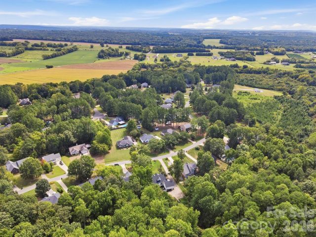 8866 Oldenburg Drive, Mount Pleasant, NC 28124