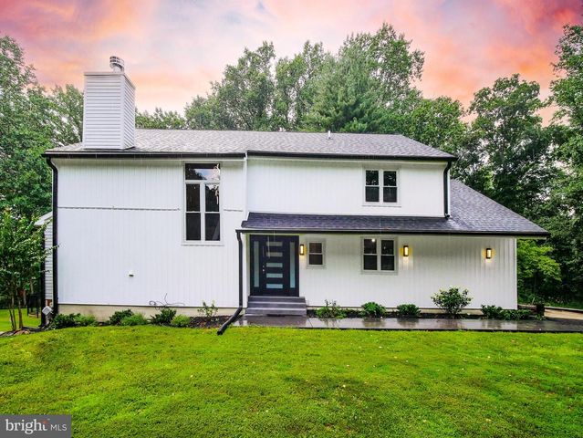 1375 POND VIEW LN, Newtown Square, PA 19073