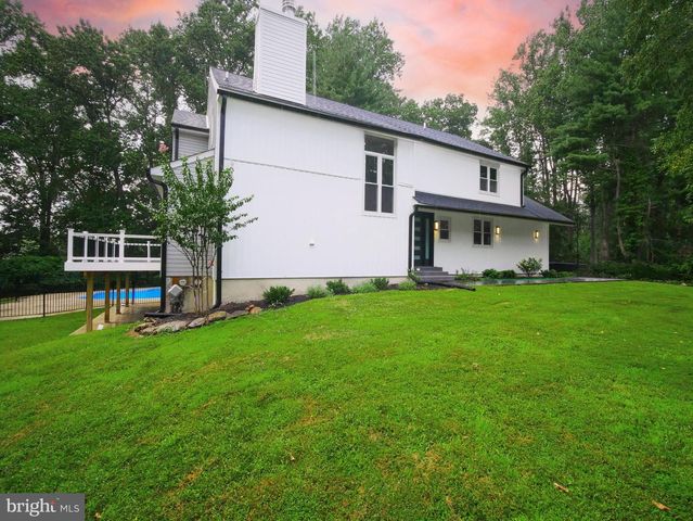 1375 POND VIEW LN, Newtown Square, PA 19073