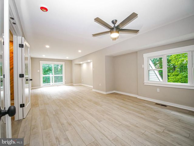 1375 POND VIEW LN, Newtown Square, PA 19073
