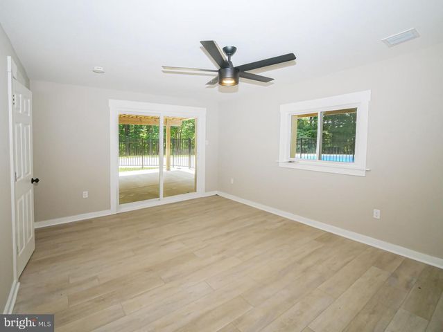 1375 POND VIEW LN, Newtown Square, PA 19073