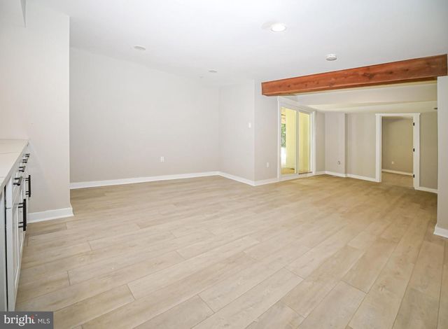 1375 POND VIEW LN, Newtown Square, PA 19073