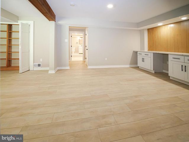 1375 POND VIEW LN, Newtown Square, PA 19073