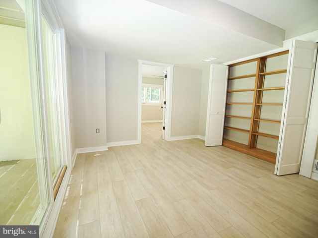 1375 POND VIEW LN, Newtown Square, PA 19073