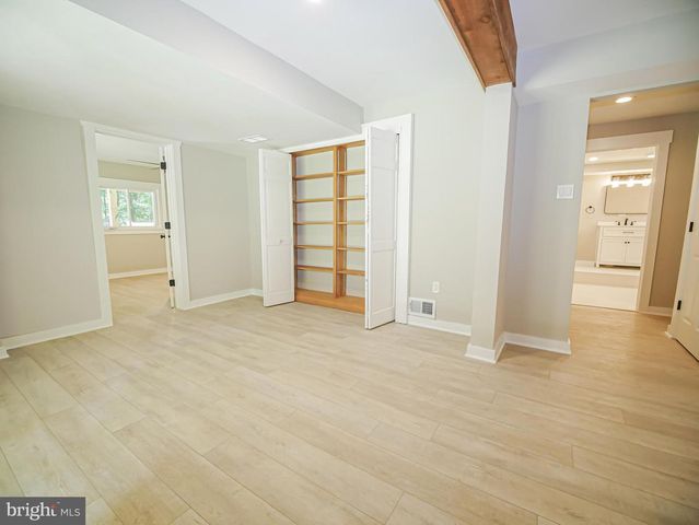 1375 POND VIEW LN, Newtown Square, PA 19073