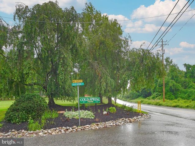 1375 POND VIEW LN, Newtown Square, PA 19073