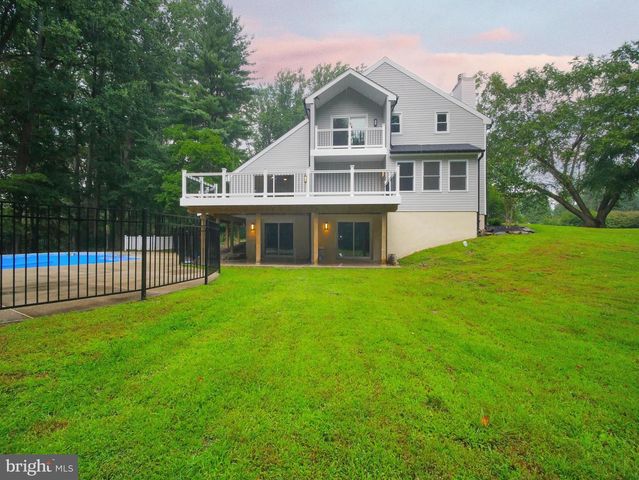 1375 POND VIEW LN, Newtown Square, PA 19073