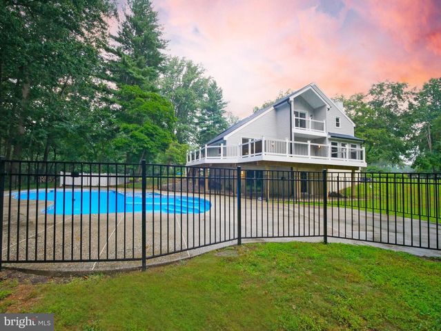 1375 POND VIEW LN, Newtown Square, PA 19073