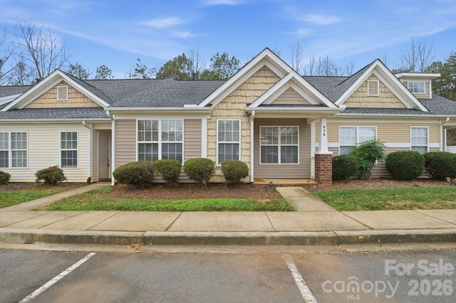956 Olde Towne Way, Rock Hill, SC 29732