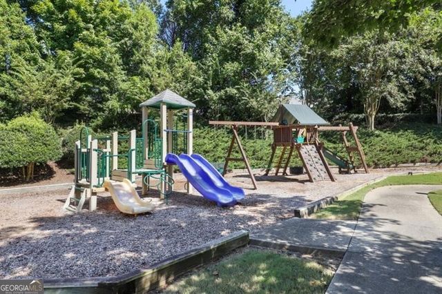 2295 Winthrope Way Drive, Alpharetta, GA 30009