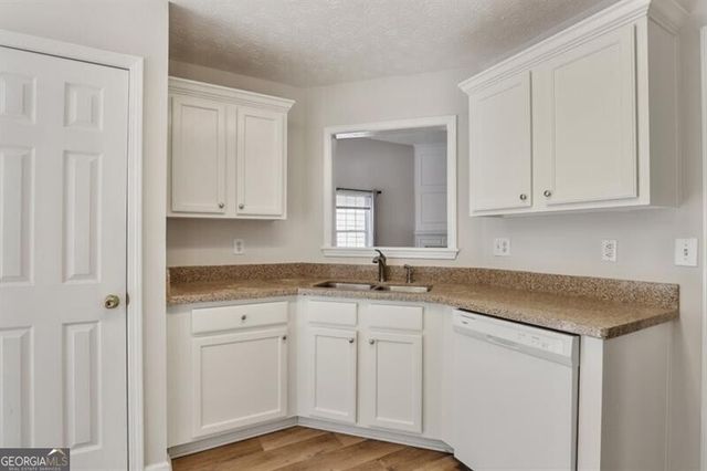 2295 Winthrope Way Drive, Alpharetta, GA 30009