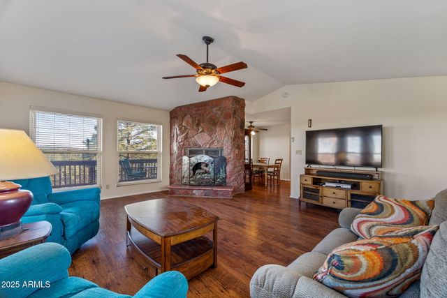 2901 RIDGE Circle, Overgaard, AZ 85933