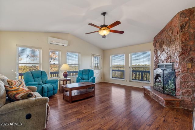 2901 RIDGE Circle, Overgaard, AZ 85933