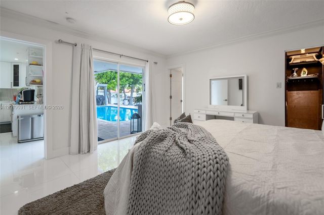 1465 NE 53rd St, Fort Lauderdale, FL 33334