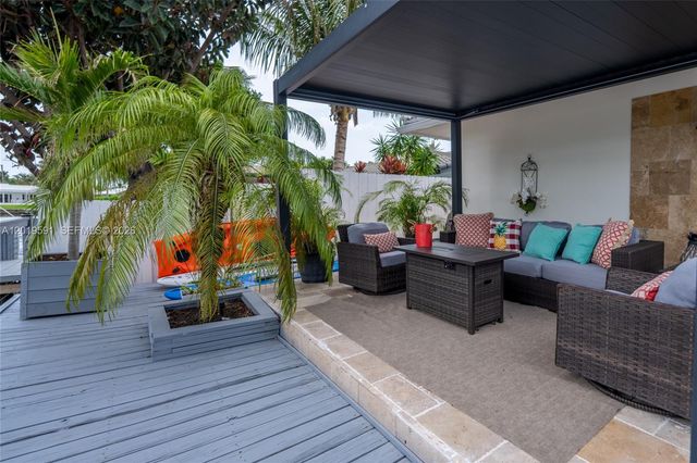 1465 NE 53rd St, Fort Lauderdale, FL 33334