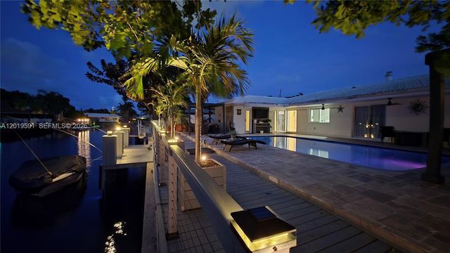 1465 NE 53rd St, Fort Lauderdale, FL 33334