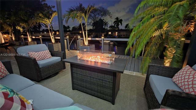 1465 NE 53rd St, Fort Lauderdale, FL 33334