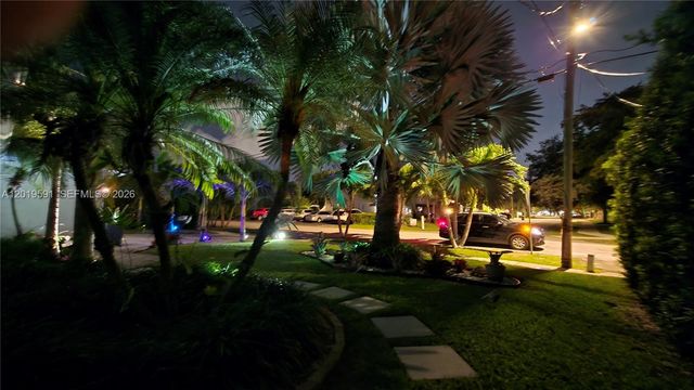 1465 NE 53rd St, Fort Lauderdale, FL 33334