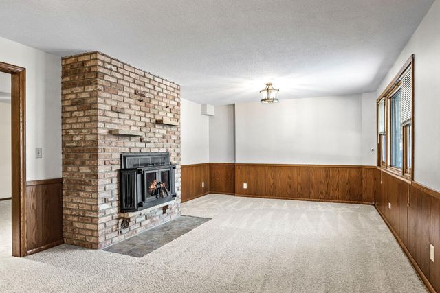 2310 Jones Place W, Bloomington, MN 55431