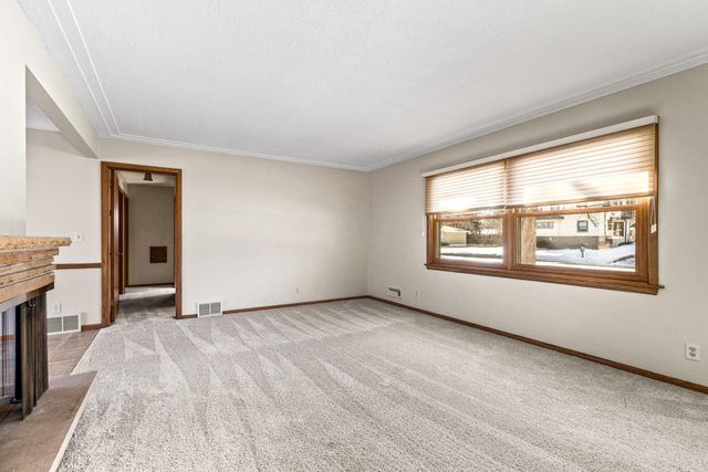 2310 Jones Place W, Bloomington, MN 55431