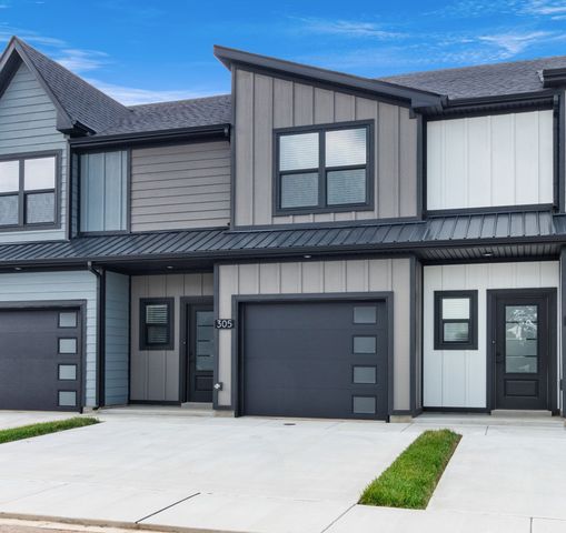 305 Jonathan Wade Circle, Clarksville, TN 37043