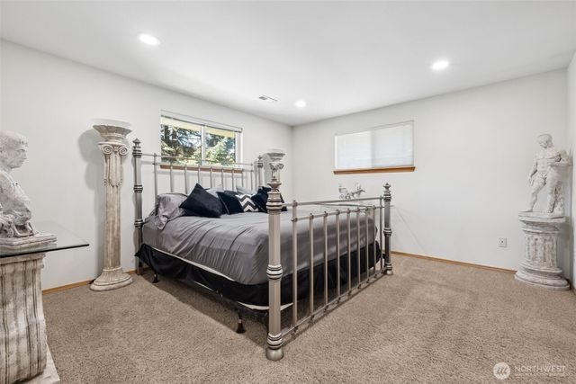 8016 Pacific Highway S, Federal Way, WA 98003