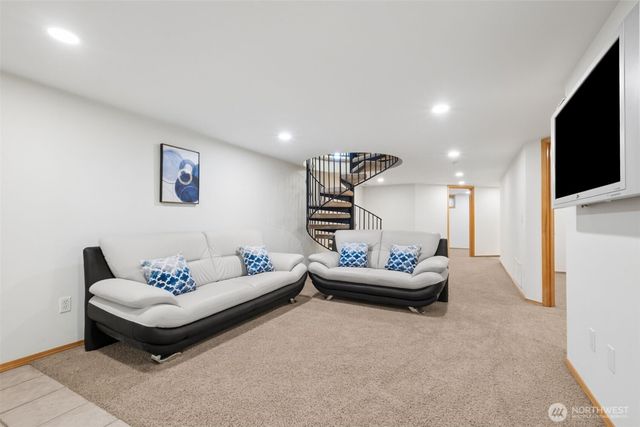 8016 Pacific Highway S, Federal Way, WA 98003