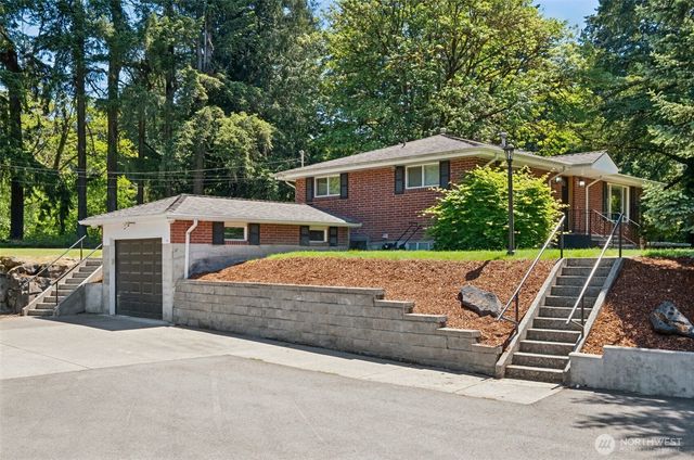 8016 Pacific Highway S, Federal Way, WA 98003