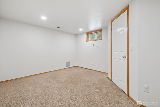8016 Pacific Highway S, Federal Way, WA 98003
