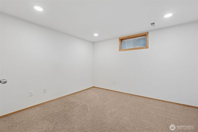 8016 Pacific Highway S, Federal Way, WA 98003