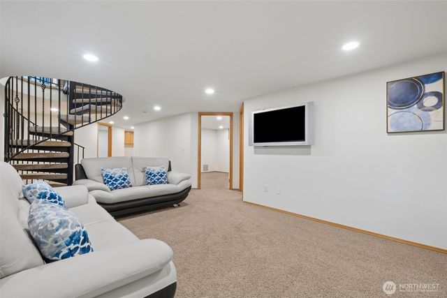 8016 Pacific Highway S, Federal Way, WA 98003