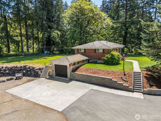 8016 Pacific Highway S, Federal Way, WA 98003