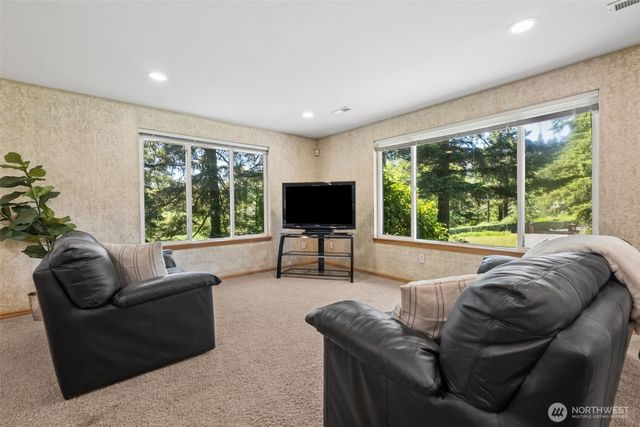 8016 Pacific Highway S, Federal Way, WA 98003