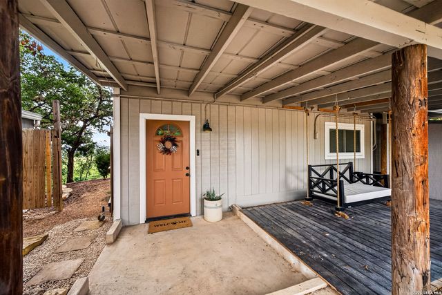 776 Grandview Circle, Bandera, TX 78003
